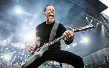 Metallica's James Hetfield in concert.