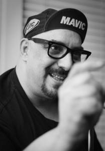 Pat Dinizio concert photo