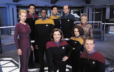 Cast of Star Trek Voyager 