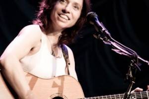 Ani DiFranco concert photo