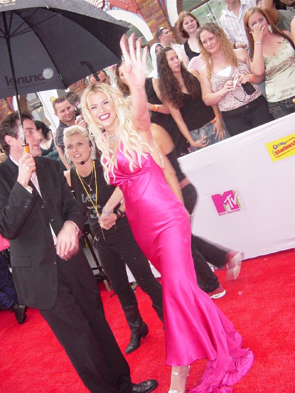 Anna Nicole Smith on a red carpet in 2005