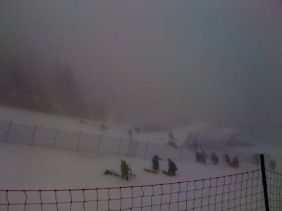 Women's snowboard cross delayed by fog until 12 noon currently on Cypress