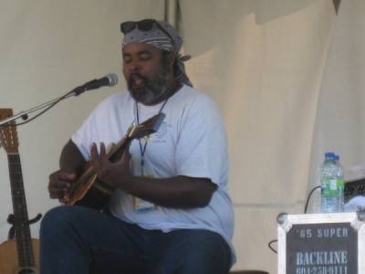 Alvin Youngblood Hart at the Vancouver Folk Music Festival, July 18 2010. Ria Nevada photo