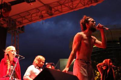 Edward Sharpe and the Magnetic Zeros at Bumbershoot, Seattle, Sept 4 2010. Robyn Hanson photo