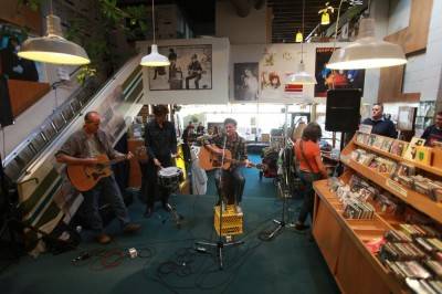 Superchunk at Zulu Records, Vancouver, Oct 13 2010. Skot Nelson photo