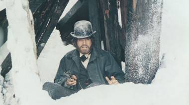 Warren Beattie in "million-dollar snow" during McCabe & Mrs. Miller's final shoot-out.