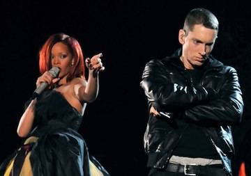 Rihanna and Emimem on the Grammys Feb 13 2011