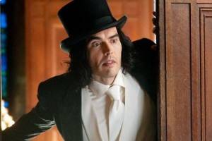 Russell Brand in Arthur (2011).