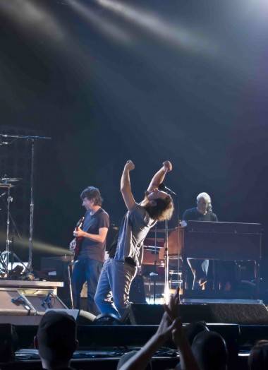 concert photos Pearl Jam