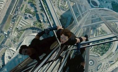 Tom Cruise in Mission Impossible IV: Ghost Protocol movie image