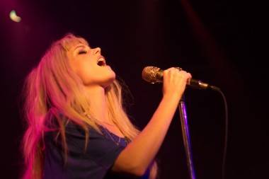 Mette Lindberg with Asteroids Galaxy Tour concert photo