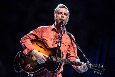 Billy Bragg tour Vogue Vancouver