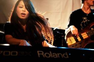 Kie Kitagi with Jizue.