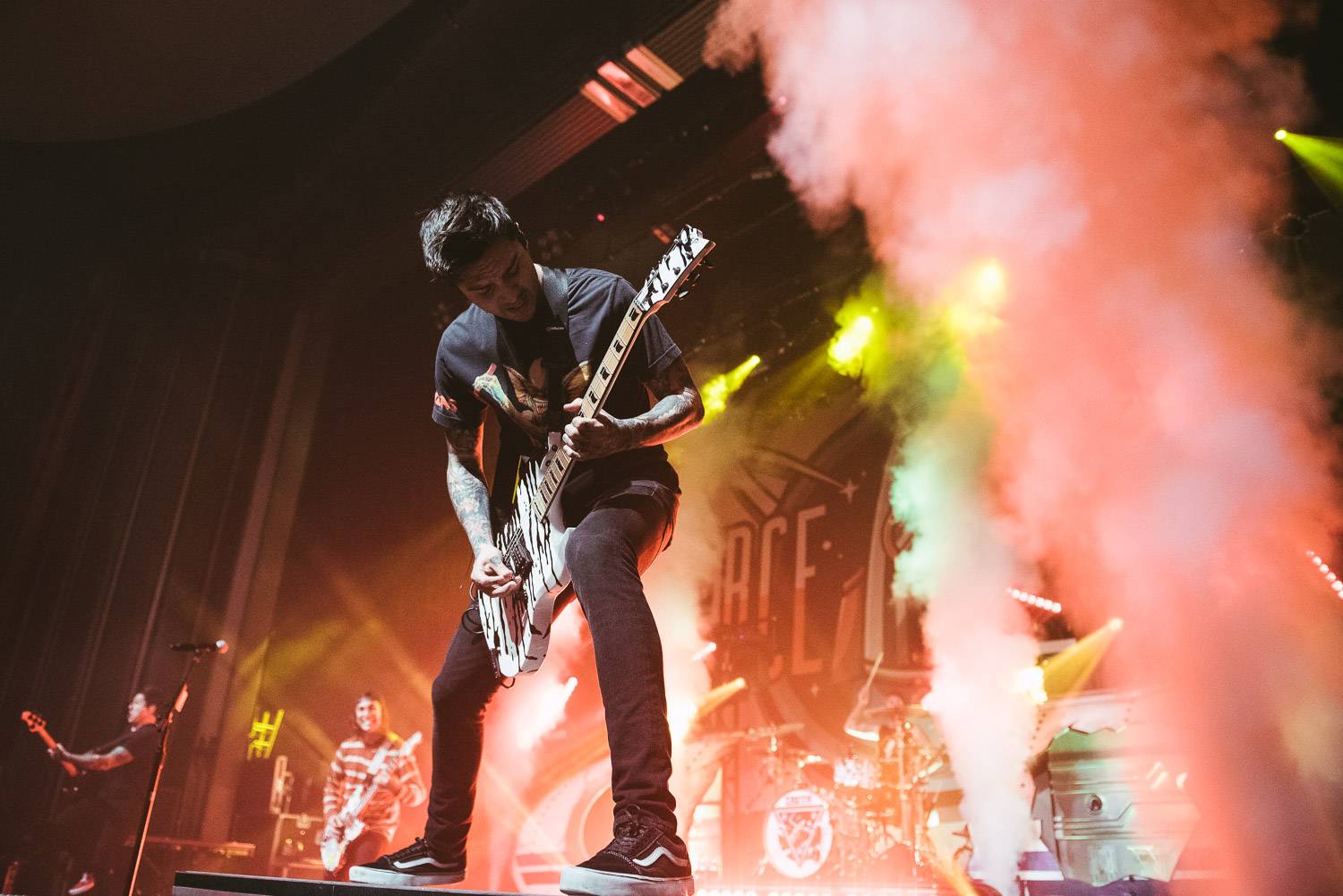 pierce the veil concert dates 2011