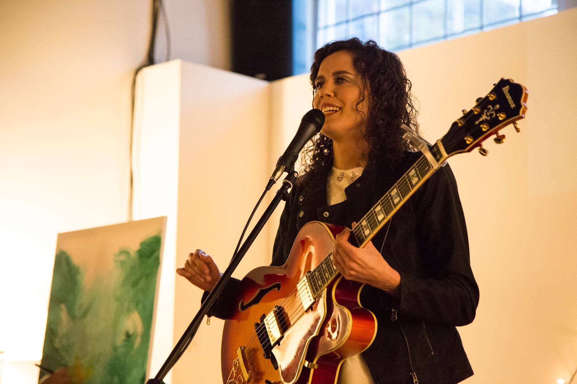 Stephanie Ratcliff at the Soma Underground, Vancouver, May 5 2017. Kirk Chantraine photo.