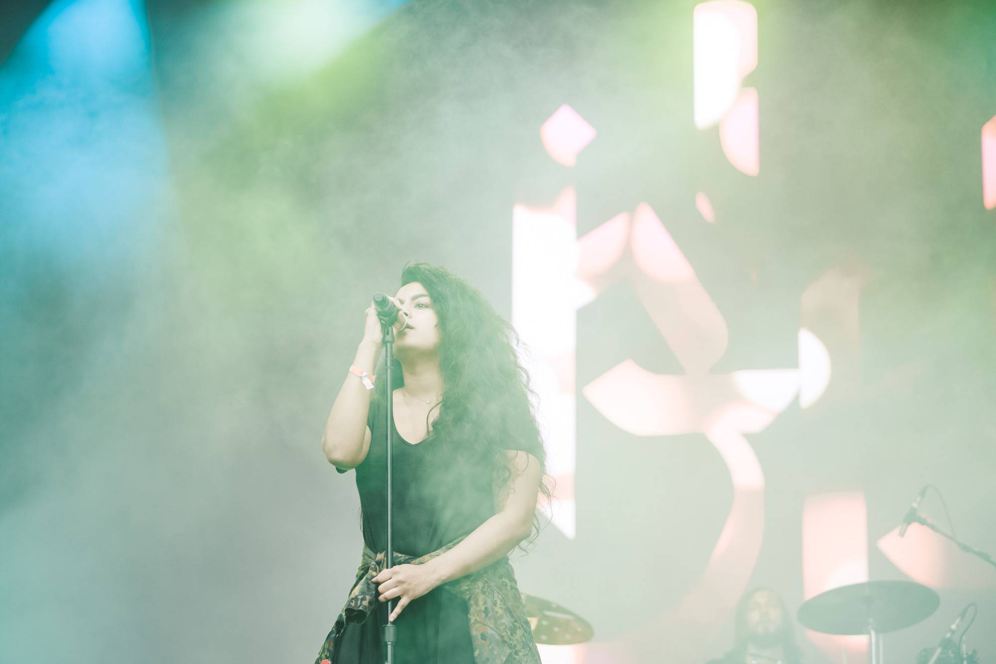 Bibi Bourelly at Bumbershoot 2017, Seattle, Sept 2 2017. Kelli Anne photo.