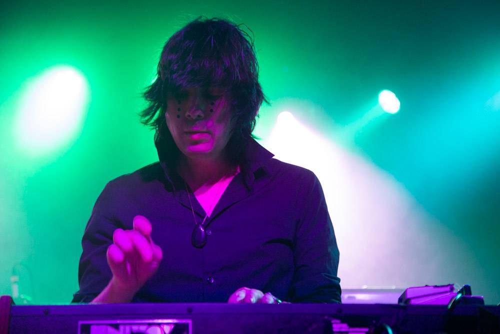 chromatics-14