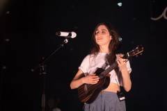 dodie-16