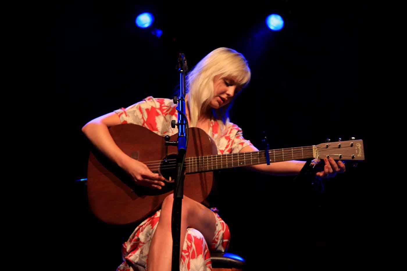 lauramarling11