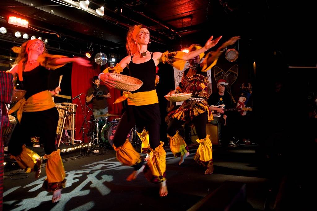 2-african-dance-for-kwanzaa-by-jacky-essombe