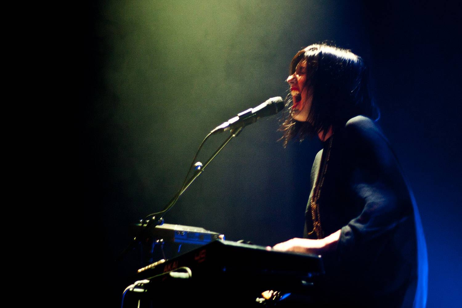 phantogram_01