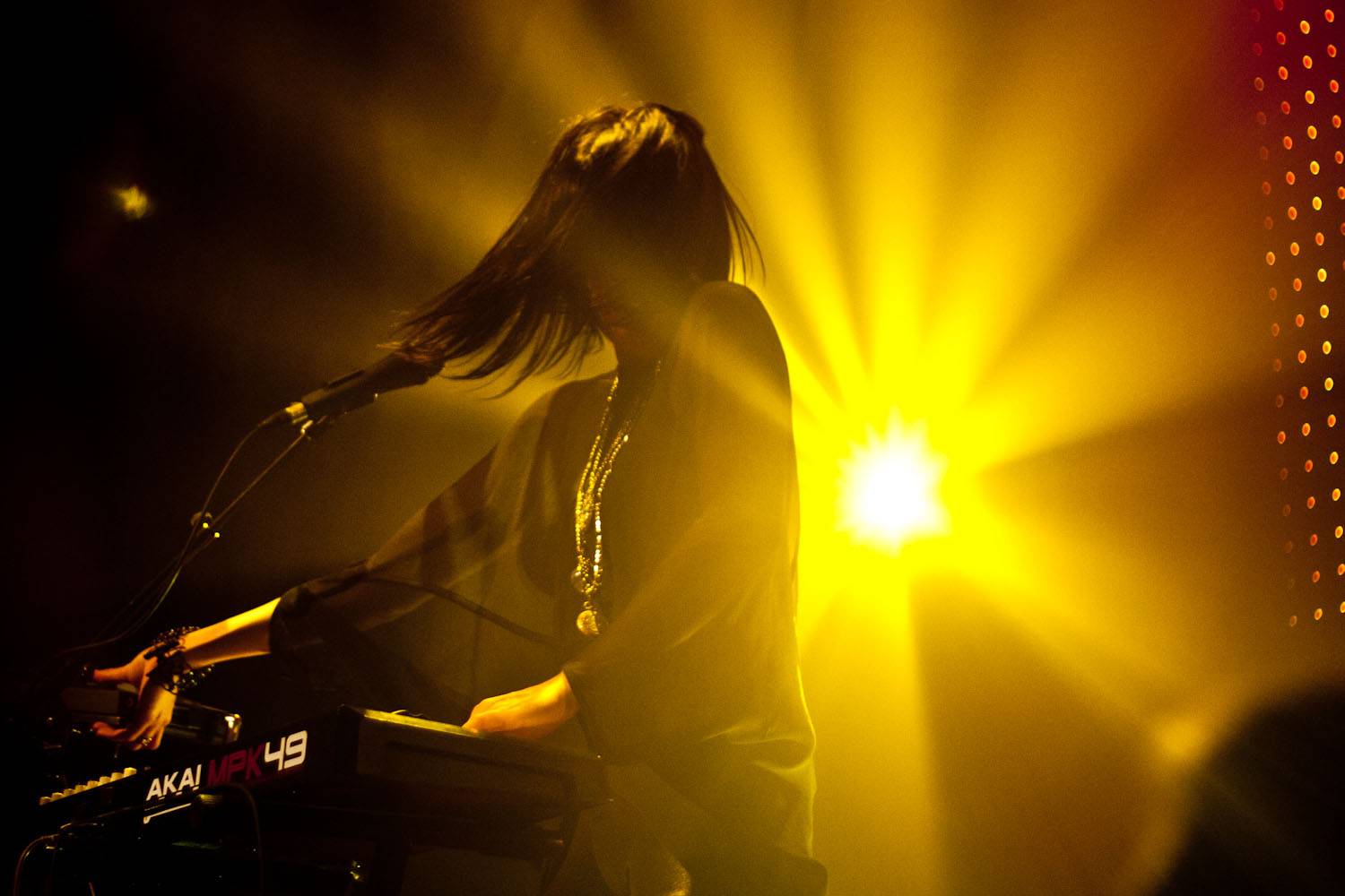 phantogram_04