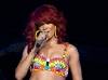 rihanna_rogersarena_vancouver_dsc_3955_reachforit