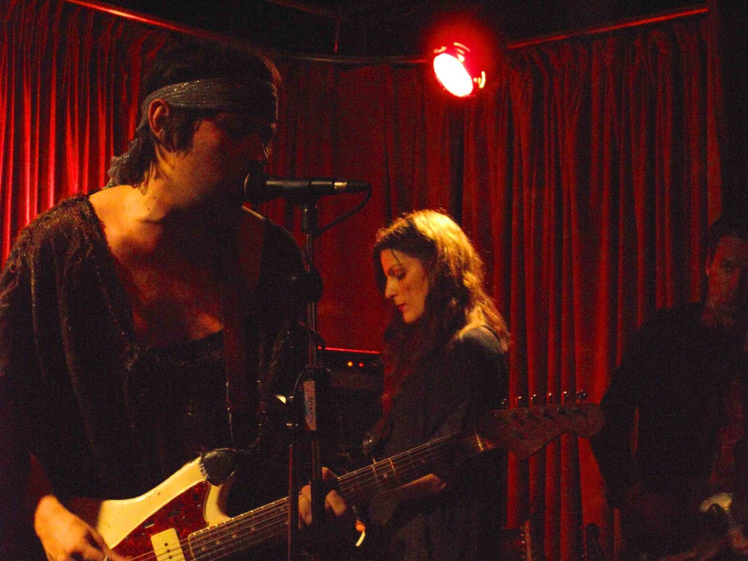 serena-maneesh-concert-photo-1