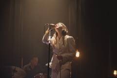 Weyes-Blood-04